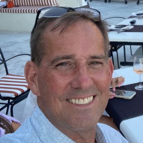 Dr Daniel Davis